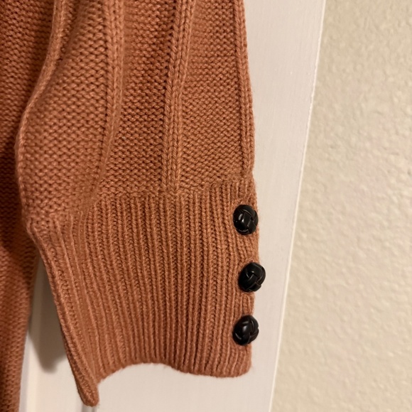 Sweater - Picture 4 of 5